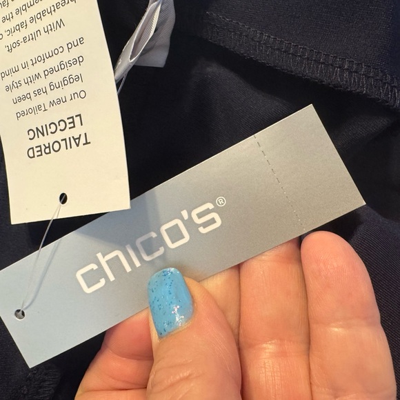 NWT Chico's Elegant Black Tailored Crop Leggings SIZE: 4 #9 - Picture 7 of 12